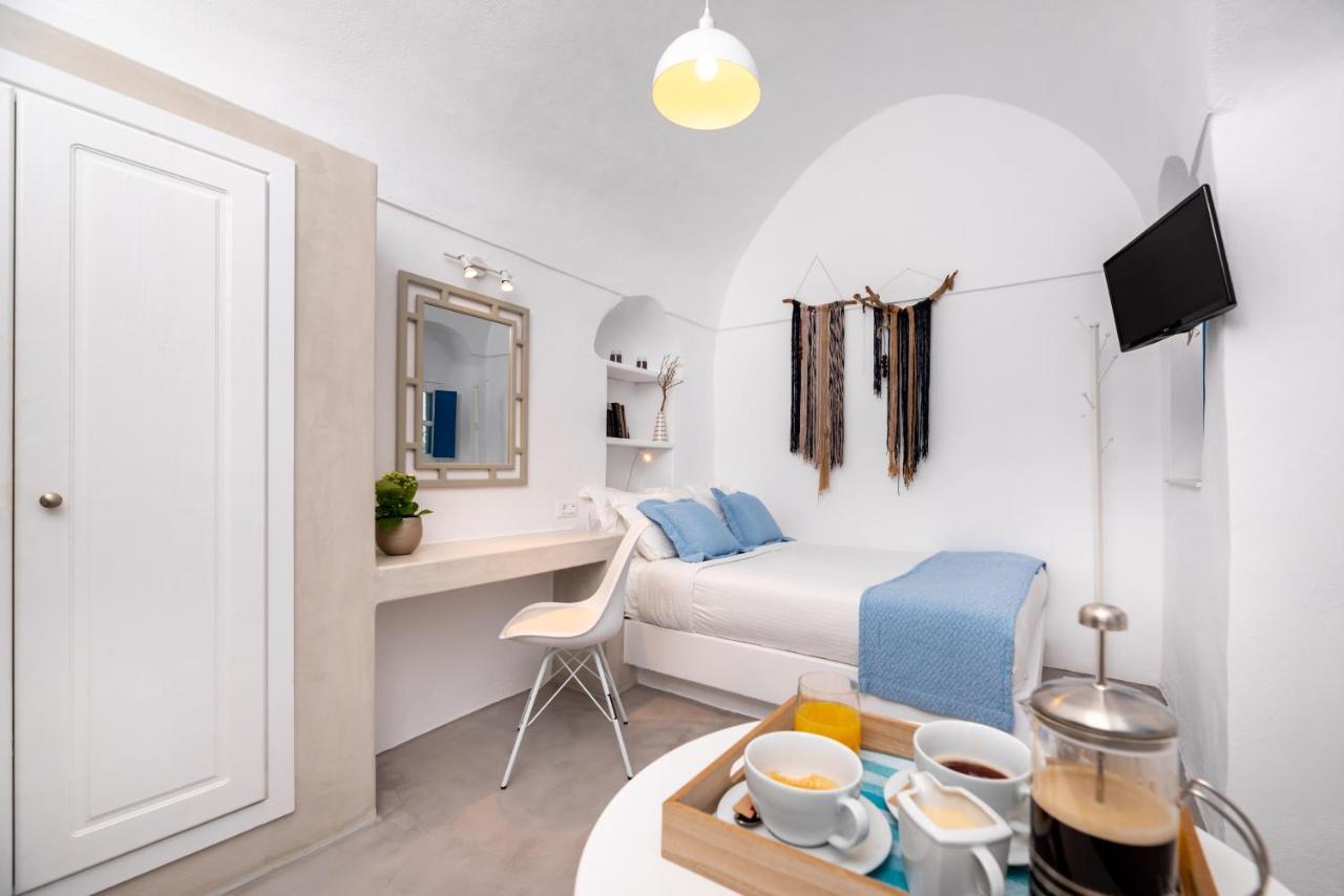 Santorini Caves Apartment Messaria  Exterior photo