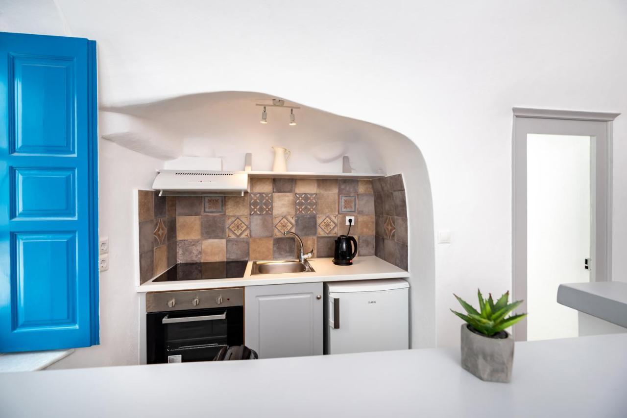 Santorini Caves Apartment Messaria  Exterior photo